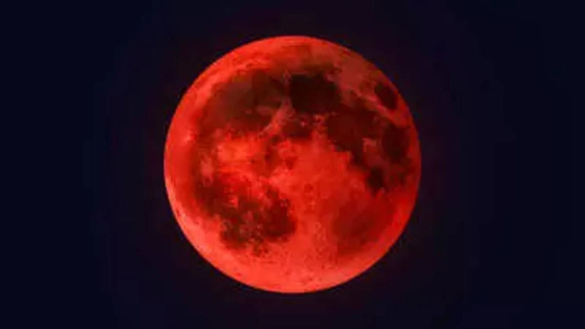 What Actually Causes a Blood Moon?