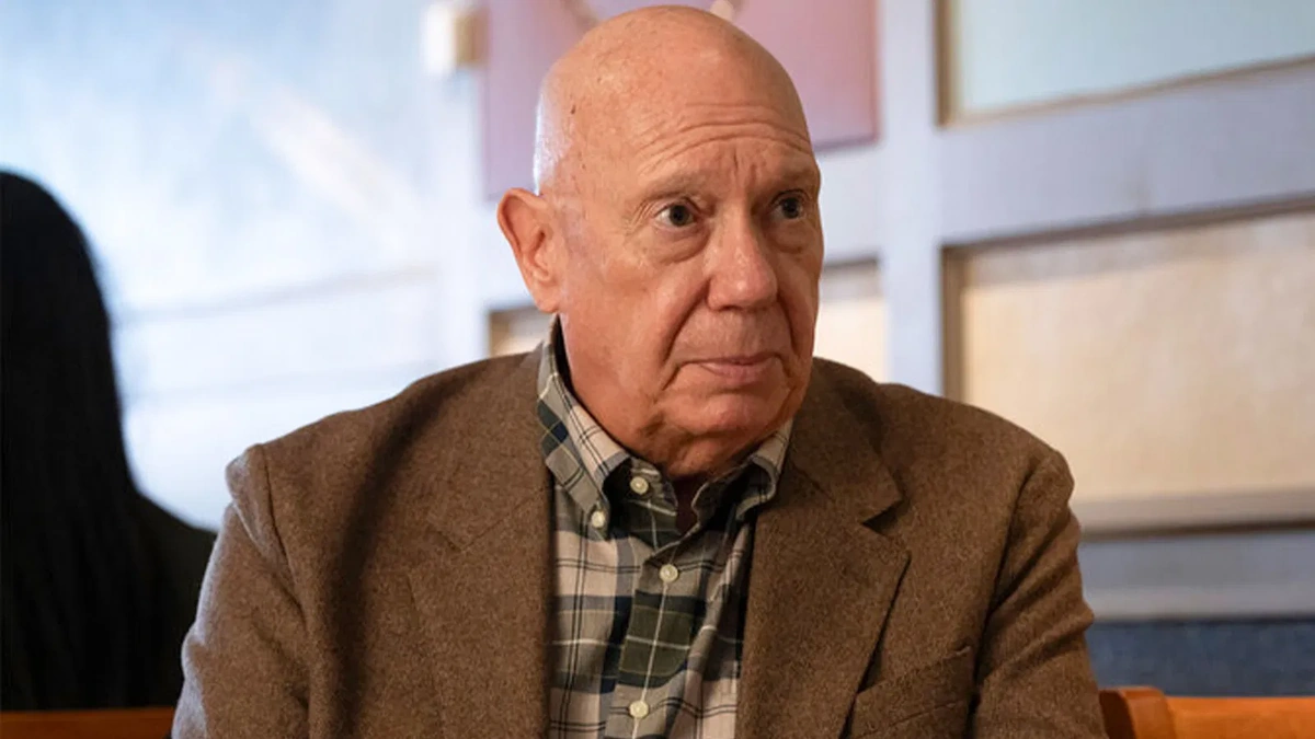 The Man Behind the Badge: UnveilingCaptain Cragen's Actor