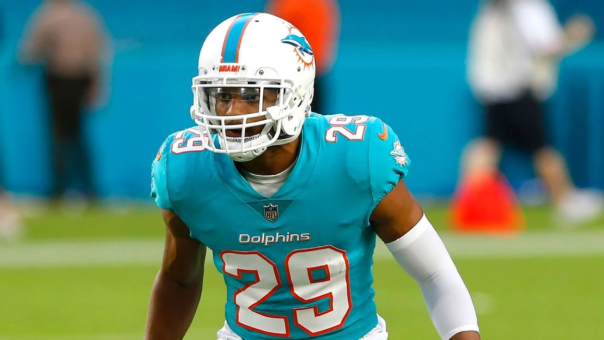 The Swiss Army Knife of the Secondary | Understanding Minkah's Role