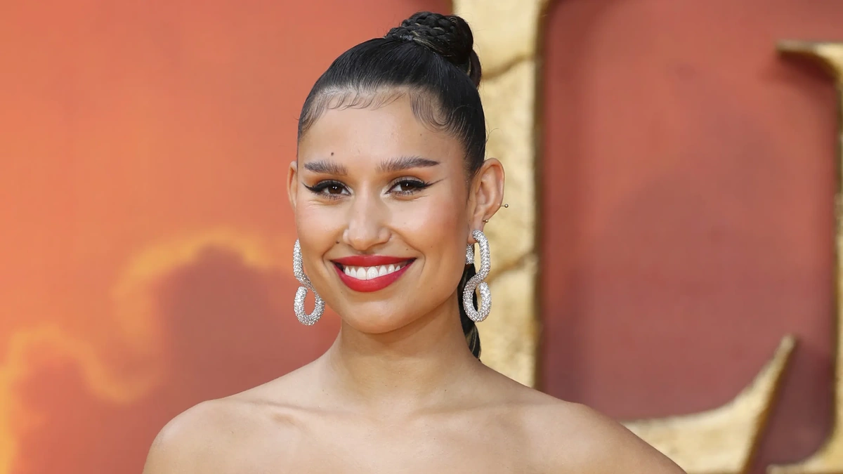 Raye's Unapologetic Honesty | A Breath of Fresh Air