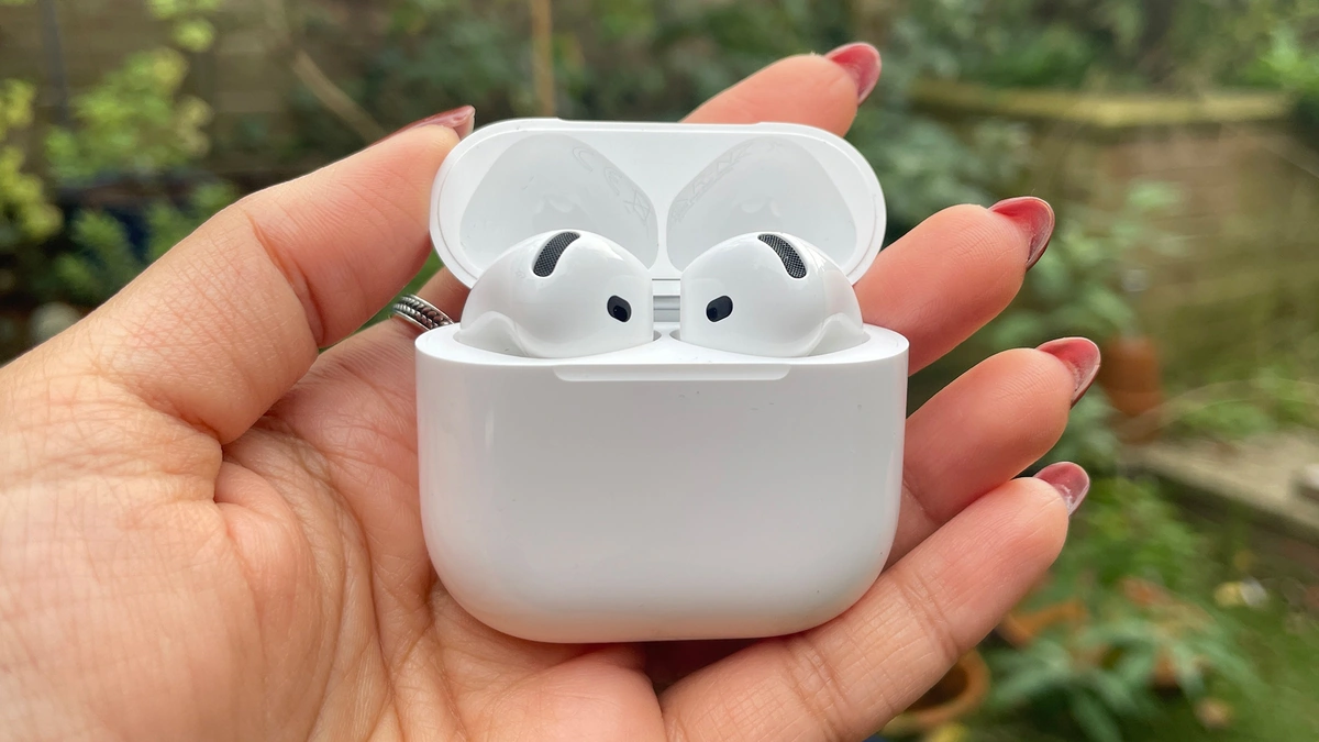 Why This AirPods 4 'Deal' Matters (Even If It's Not Really the AirPods 4)