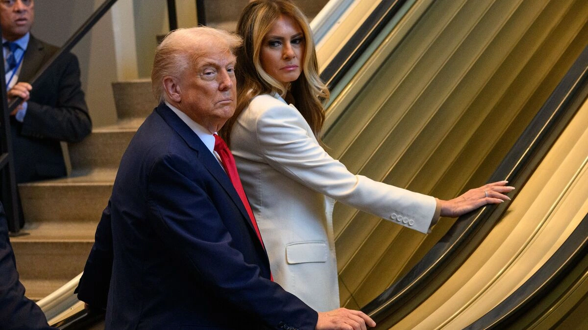 The Gesture Heard 'Round the World (Or, at Least, the Internet)