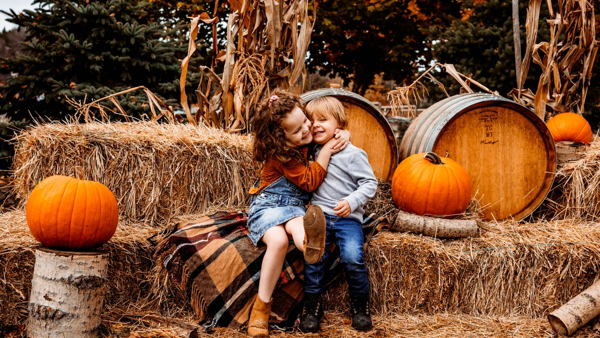 Why Are Pumpkin Patch Pet Photos So Popular?