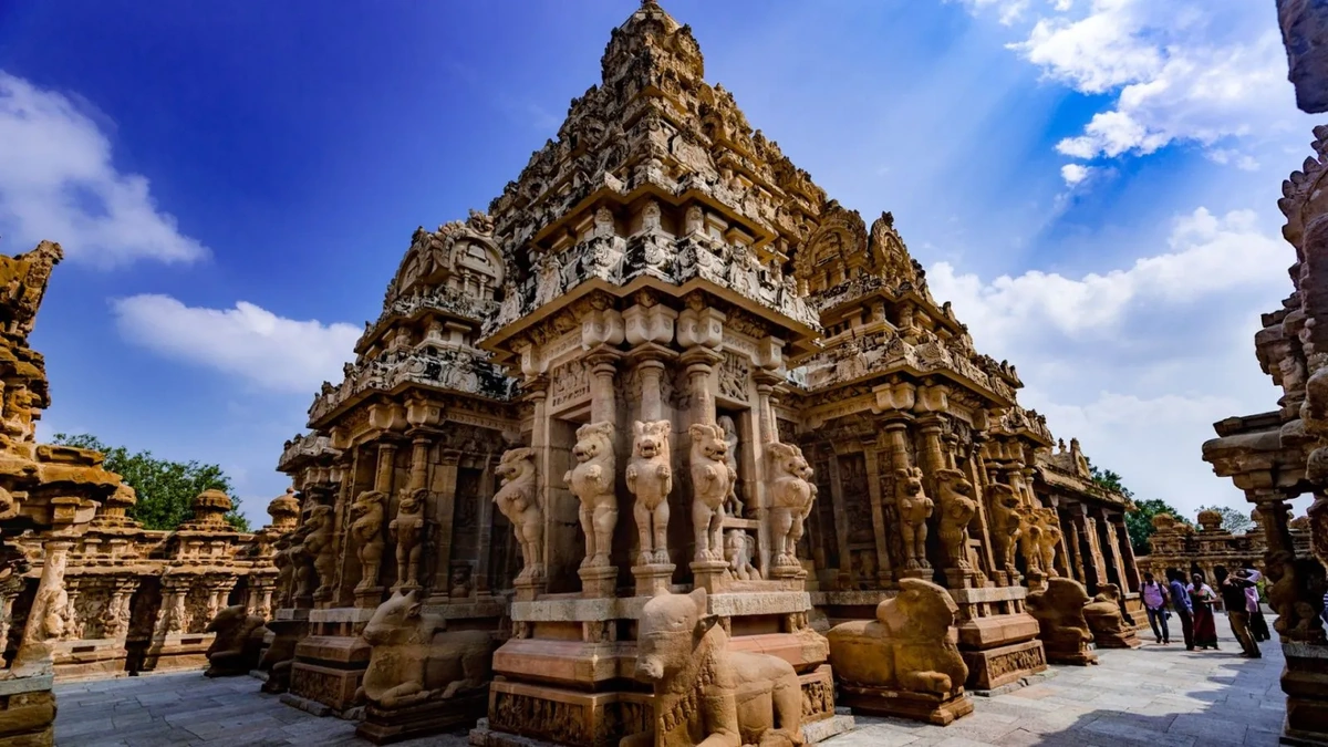 Why No Temple Boom This Time? A Matter of Perspective